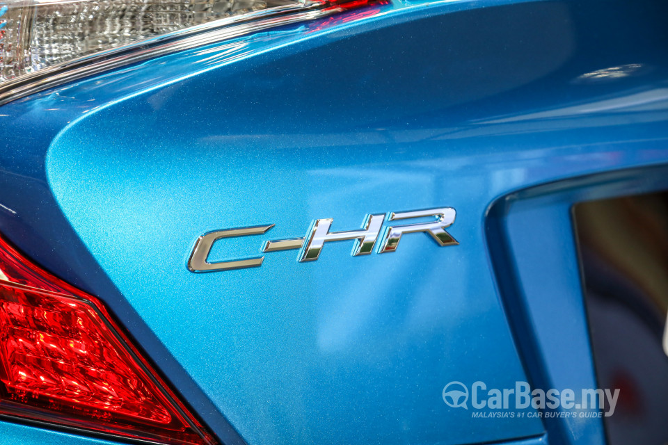 Toyota C-HR Mk1 (2018) Exterior