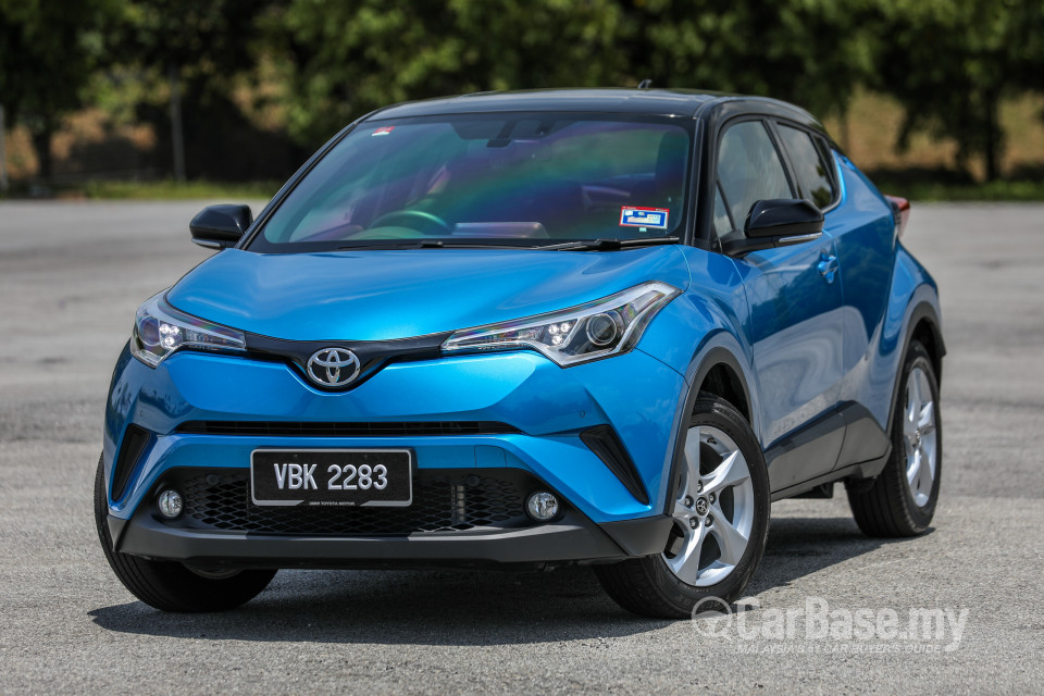 Toyota C-HR Mk1 (2018) Exterior