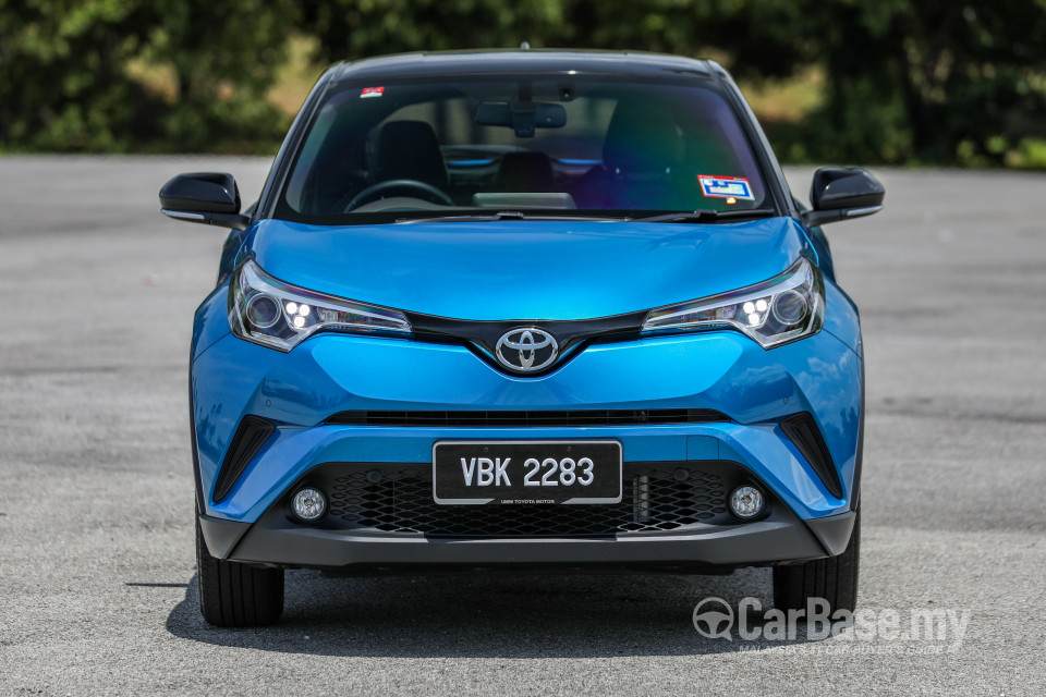 Toyota C-HR Mk1 (2018) Exterior