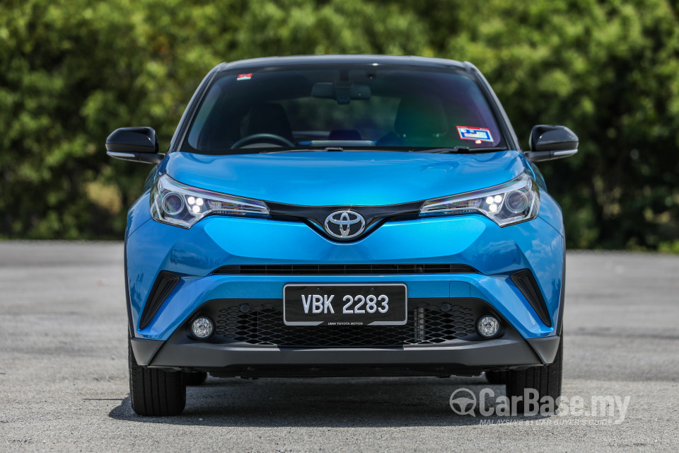 Toyota C-HR Mk1 (2018) Exterior