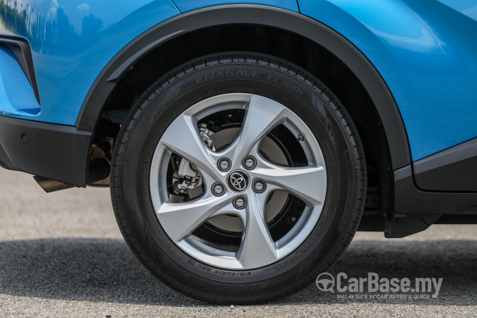 Toyota C-HR Mk1 (2018) Exterior