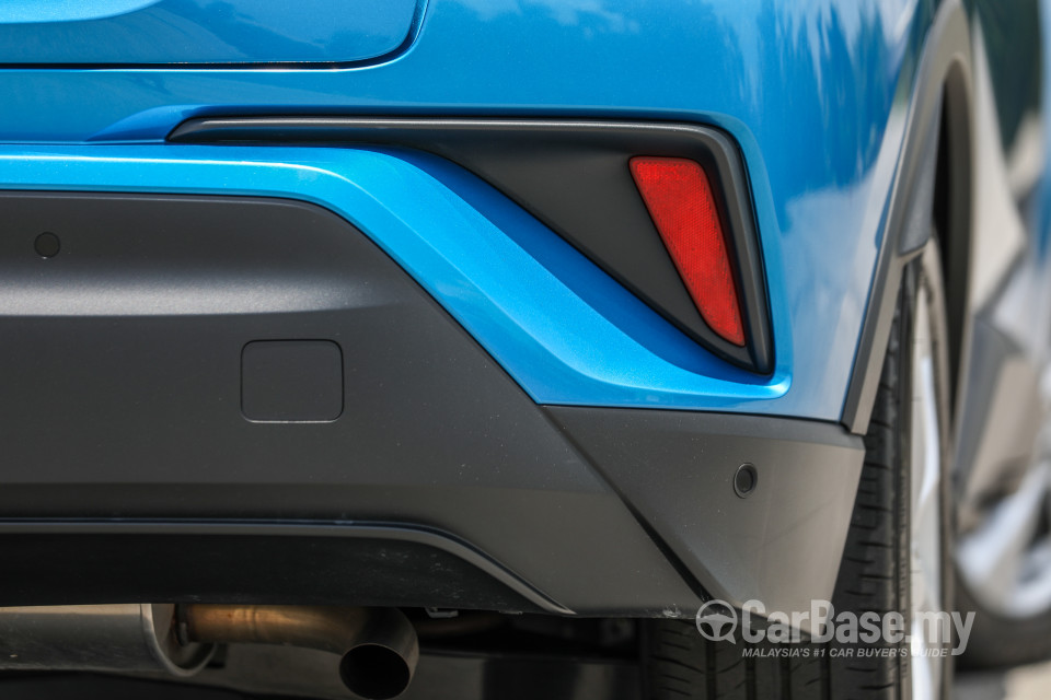 Toyota C-HR Mk1 (2018) Exterior