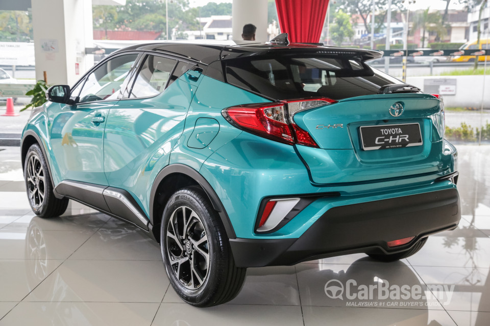 Toyota C-HR Mk1 (2018) Exterior
