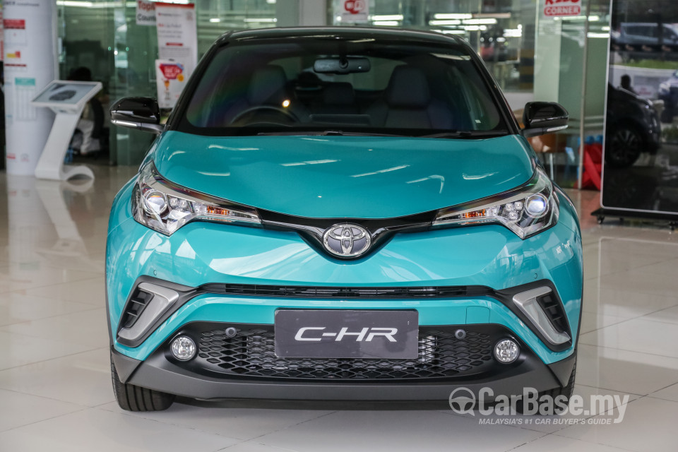 Toyota C-HR Mk1 (2018) Exterior
