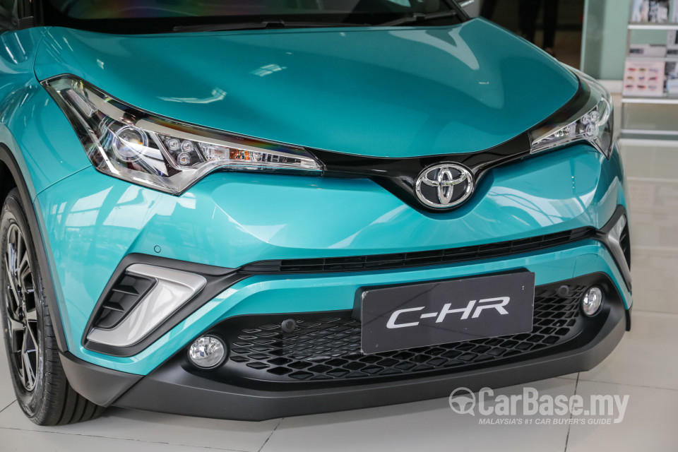 Toyota C-HR Mk1 (2018) Exterior