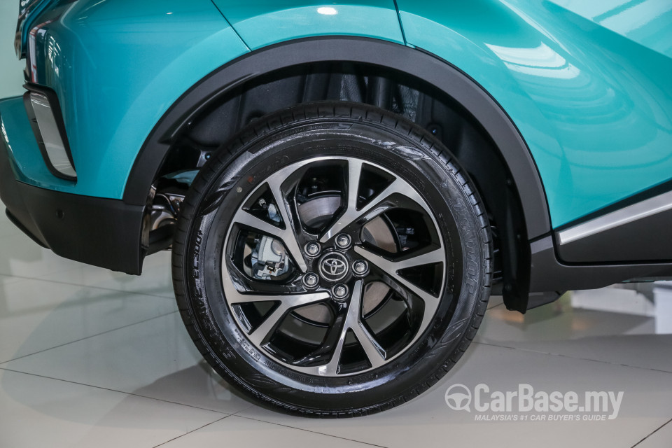 Toyota C-HR Mk1 (2018) Exterior