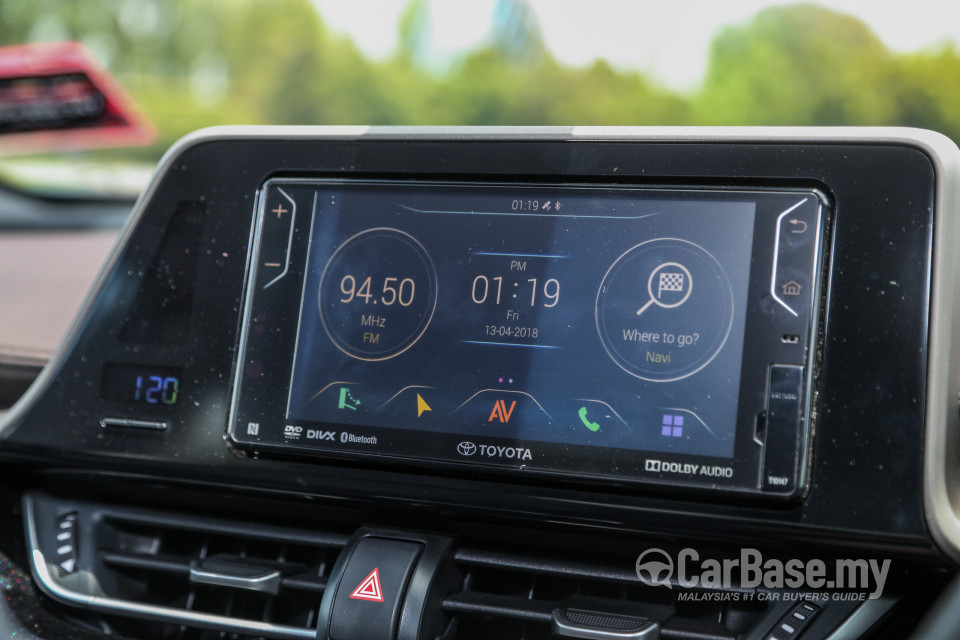 Toyota C-HR Mk1 (2018) Interior