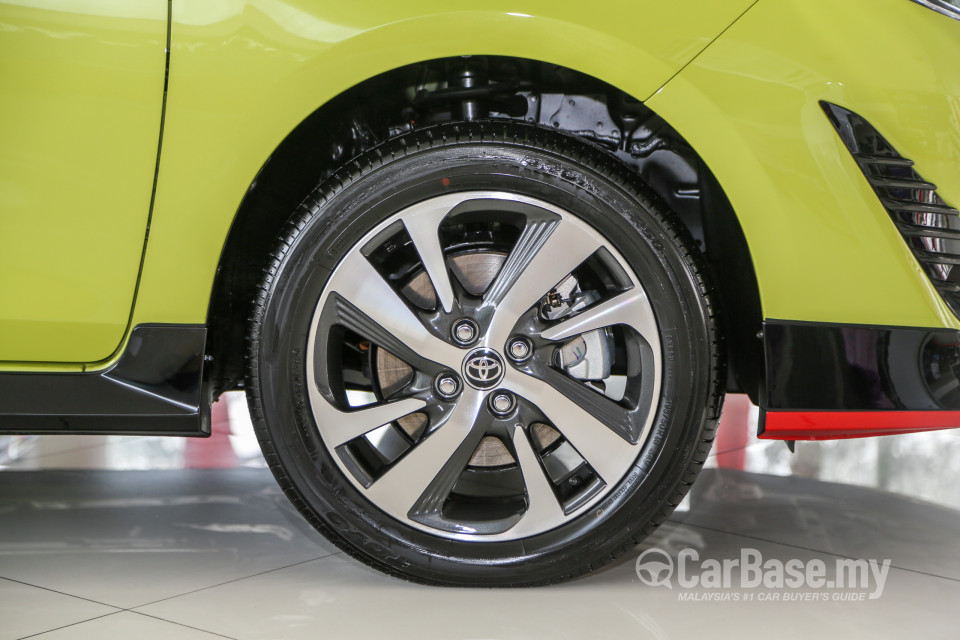 Toyota Yaris NSP151 Facelift (2019) Exterior