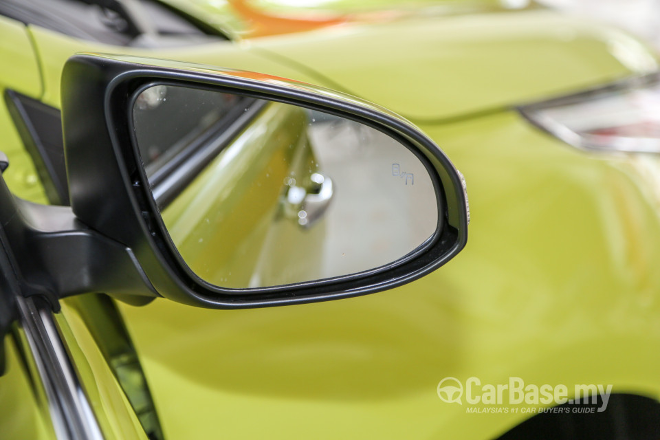 Toyota Yaris NSP151 Facelift (2019) Exterior