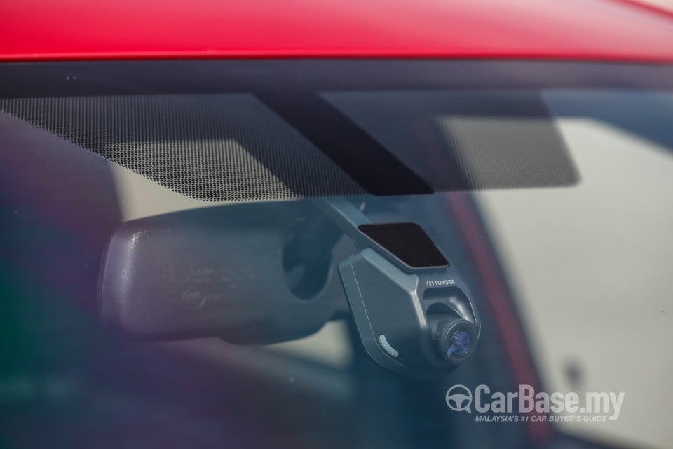 Toyota Yaris NSP151 Facelift (2019) Exterior