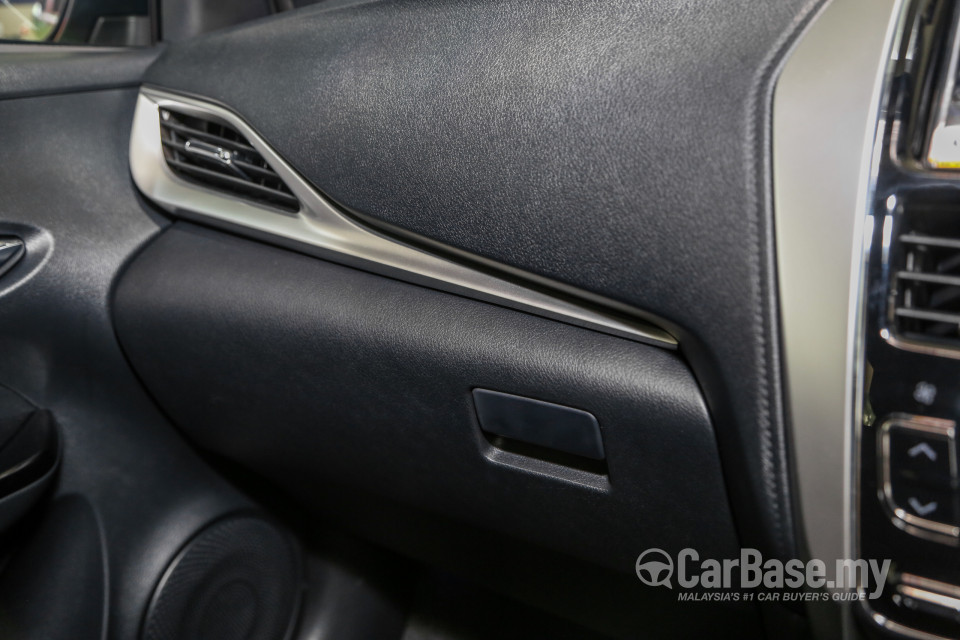 Toyota Yaris NSP151 Facelift (2019) Interior