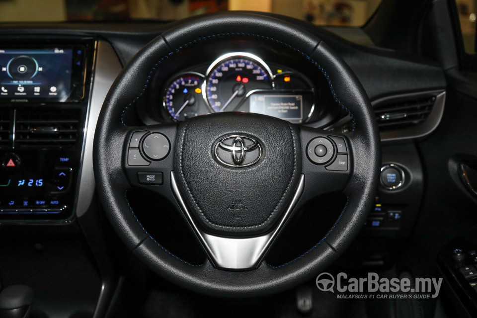 Toyota Yaris NSP151 Facelift 2 (2020) Interior