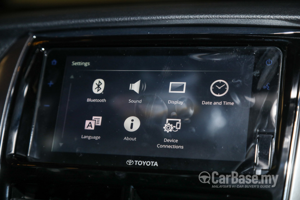 Toyota Yaris NSP151 Facelift 2 (2020) Interior