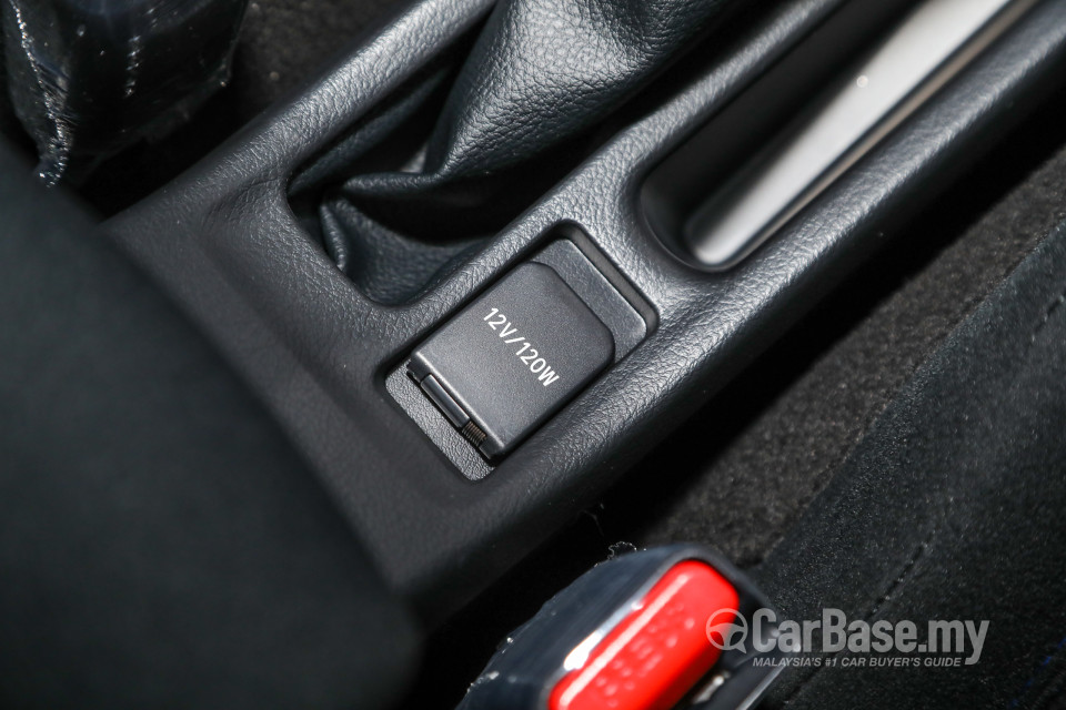 Toyota Yaris NSP151 Facelift 2 (2020) Interior