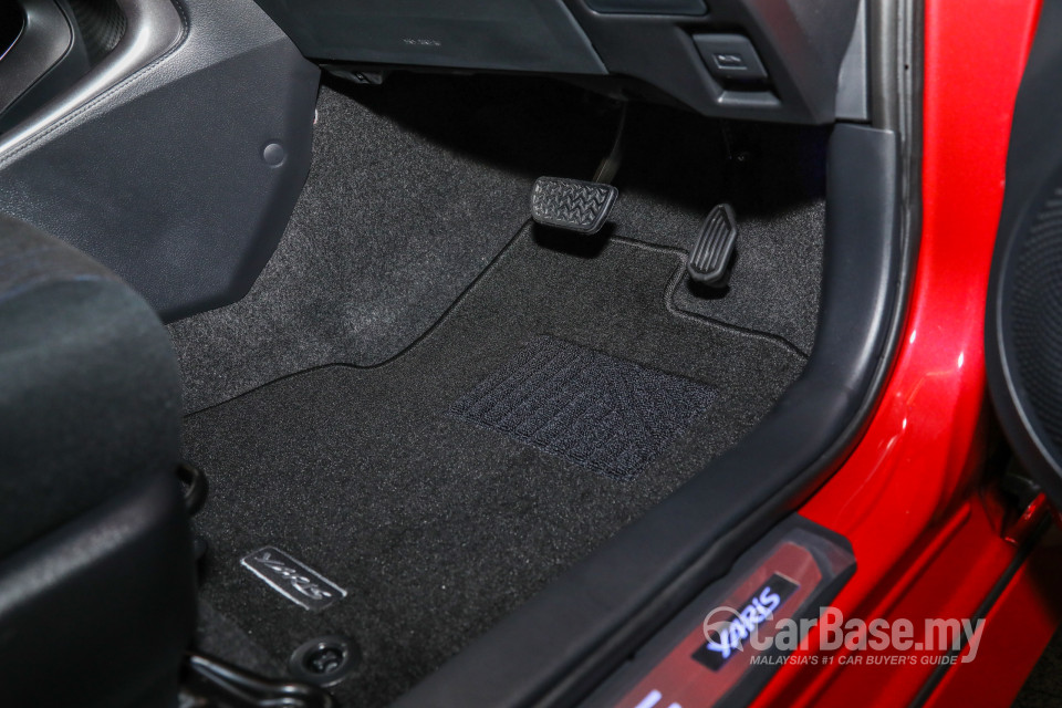 Toyota Yaris NSP151 Facelift 2 (2020) Interior