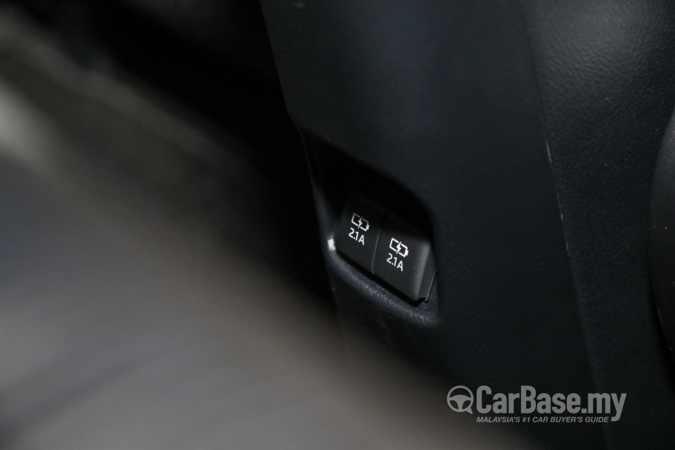 Toyota Yaris NSP151 Facelift 2 (2020) Interior