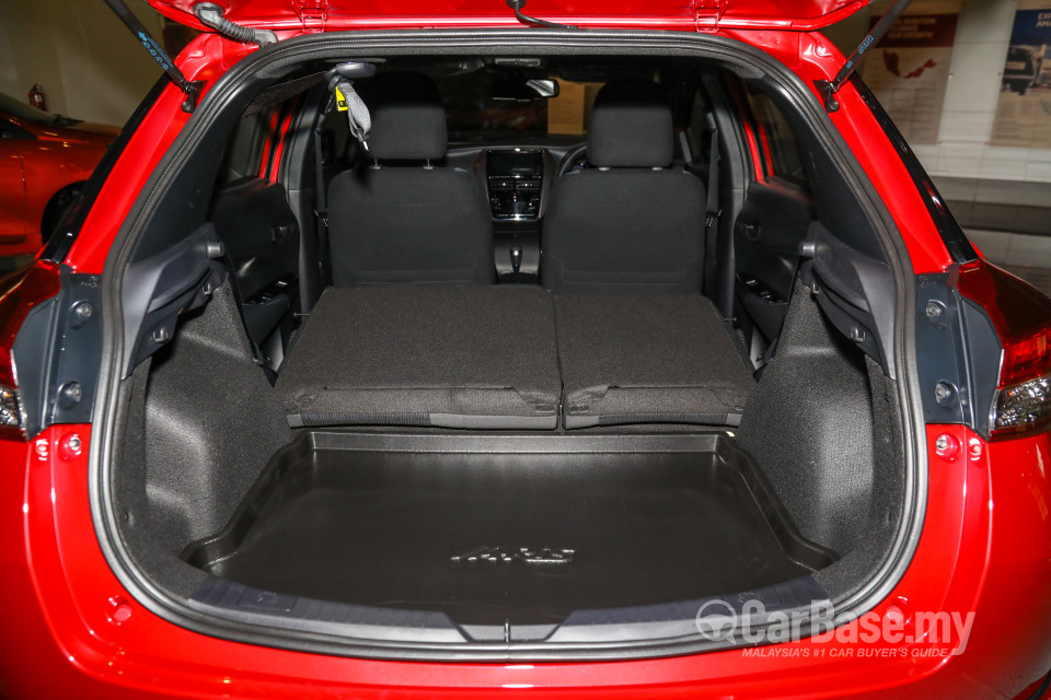 Toyota Yaris NSP151 Facelift 2 (2020) Interior