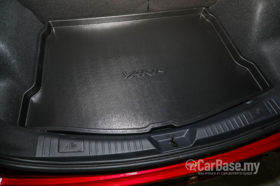 Toyota Yaris NSP151 Facelift 2 (2020) Interior