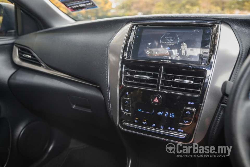 Toyota Yaris NSP151 Facelift 2 (2020) Interior
