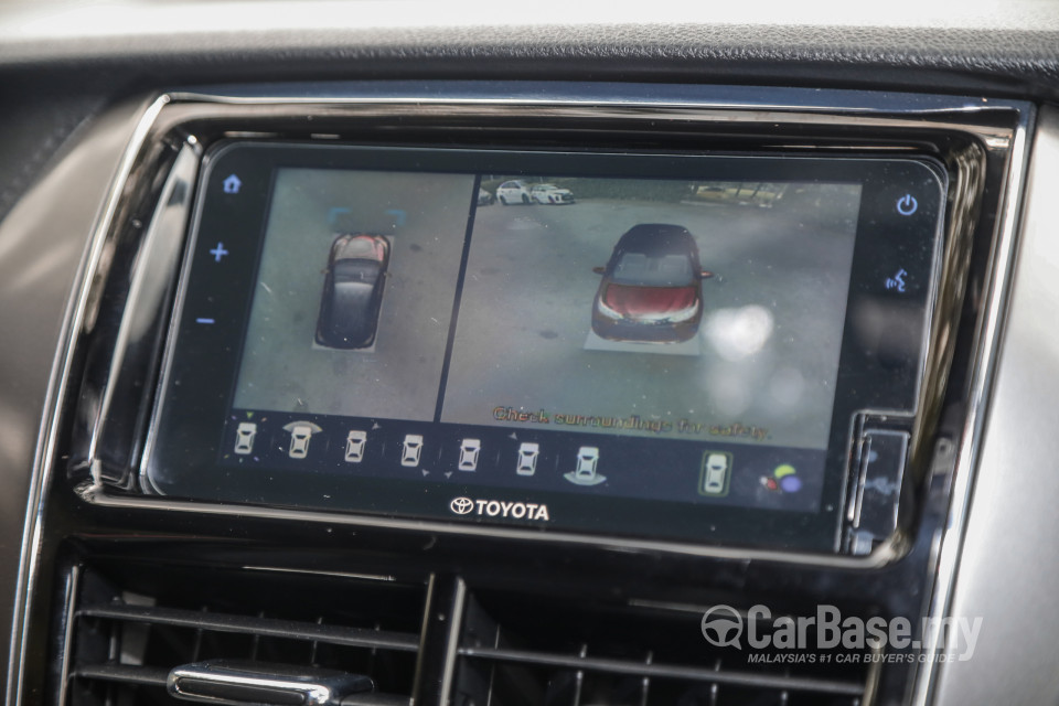 Toyota Yaris NSP151 Facelift 2 (2020) Interior