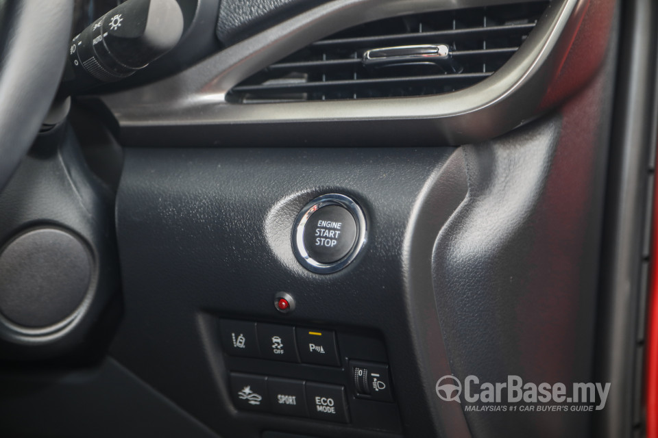 Toyota Yaris NSP151 Facelift 2 (2020) Interior