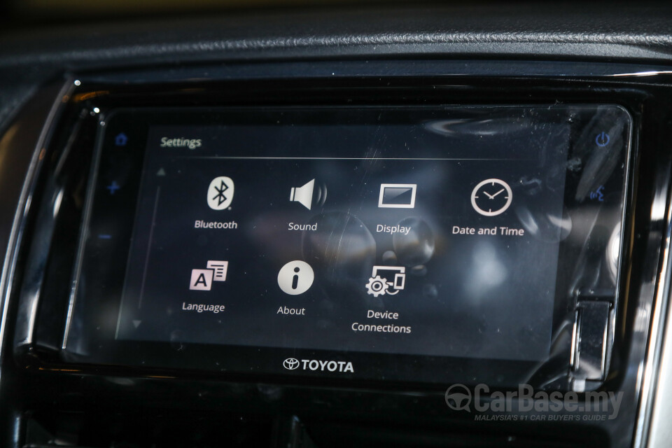 Toyota Yaris NSP151 Facelift 2 (2020) Interior