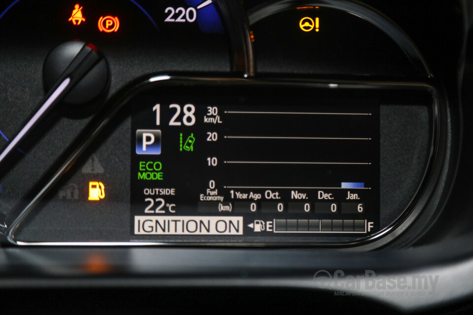 Toyota Yaris NSP151 Facelift 2 (2020) Interior