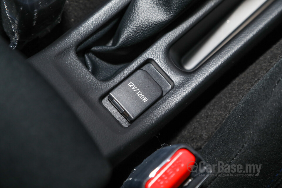 Toyota Yaris NSP151 Facelift 2 (2020) Interior