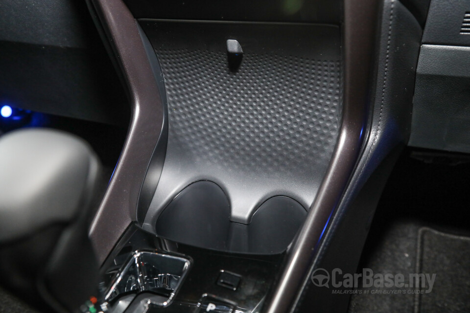 Toyota Yaris NSP151 Facelift 2 (2020) Interior