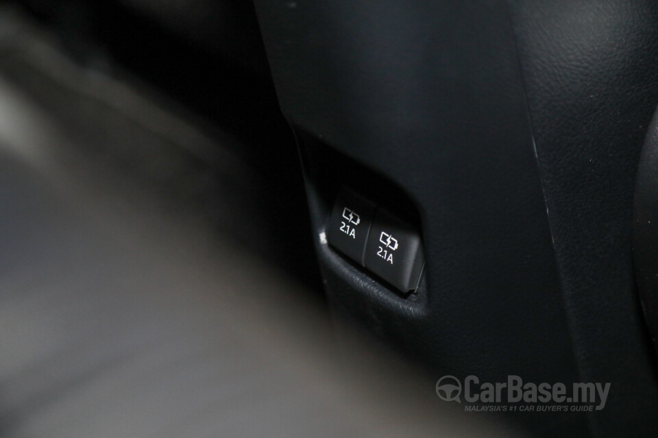 Toyota Yaris NSP151 Facelift 2 (2020) Interior