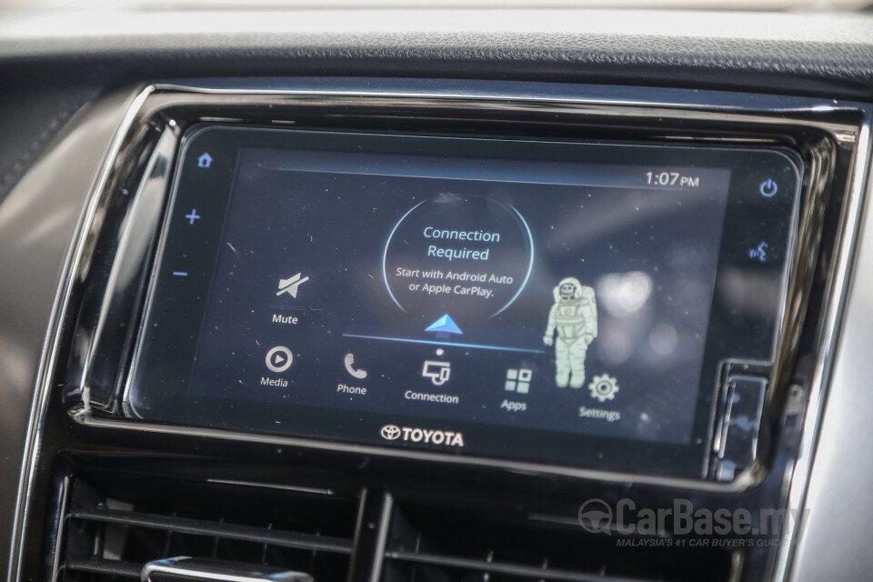 Toyota Yaris NSP151 Facelift 2 (2020) Interior
