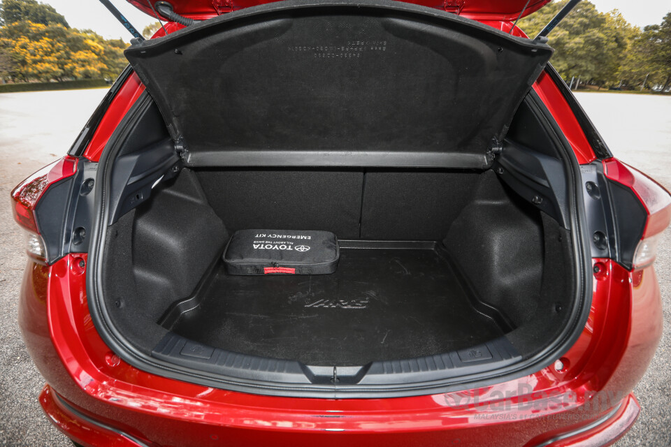 Toyota Yaris NSP151 Facelift 2 (2020) Interior