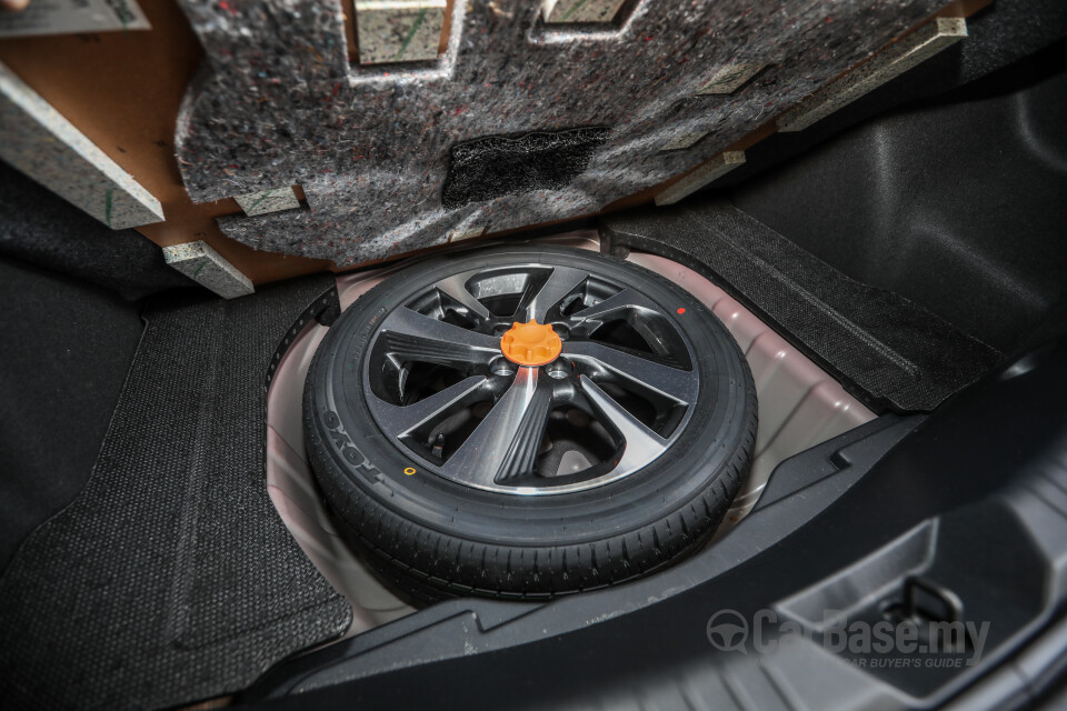 Toyota Yaris NSP151 Facelift 2 (2020) Interior