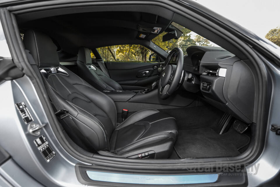 BMW i4 G26 (2022) Interior