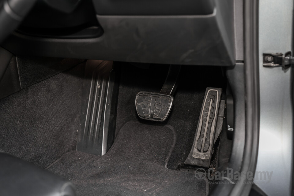 Toyota GR Supra A90 (2019) Interior