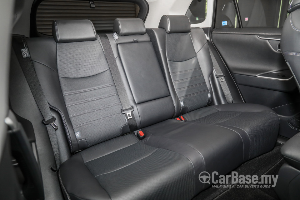Toyota RAV4 XA50 (2020) Interior