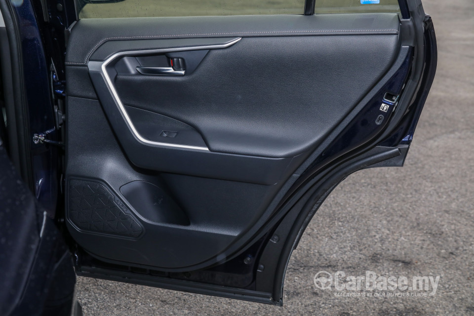 Toyota RAV4 XA50 (2020) Interior