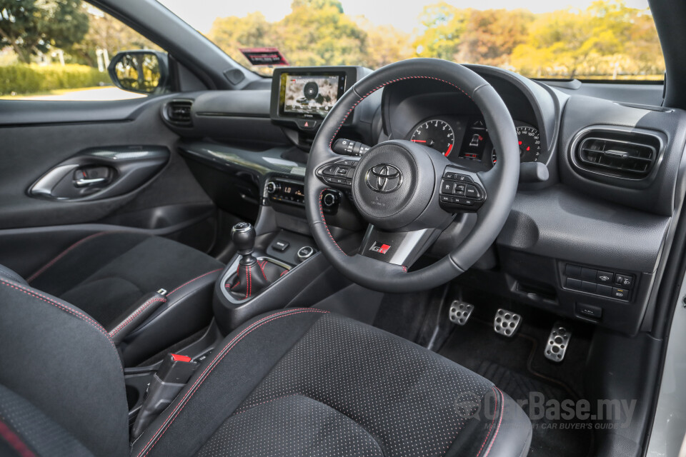 BMW i4 G26 (2022) Interior