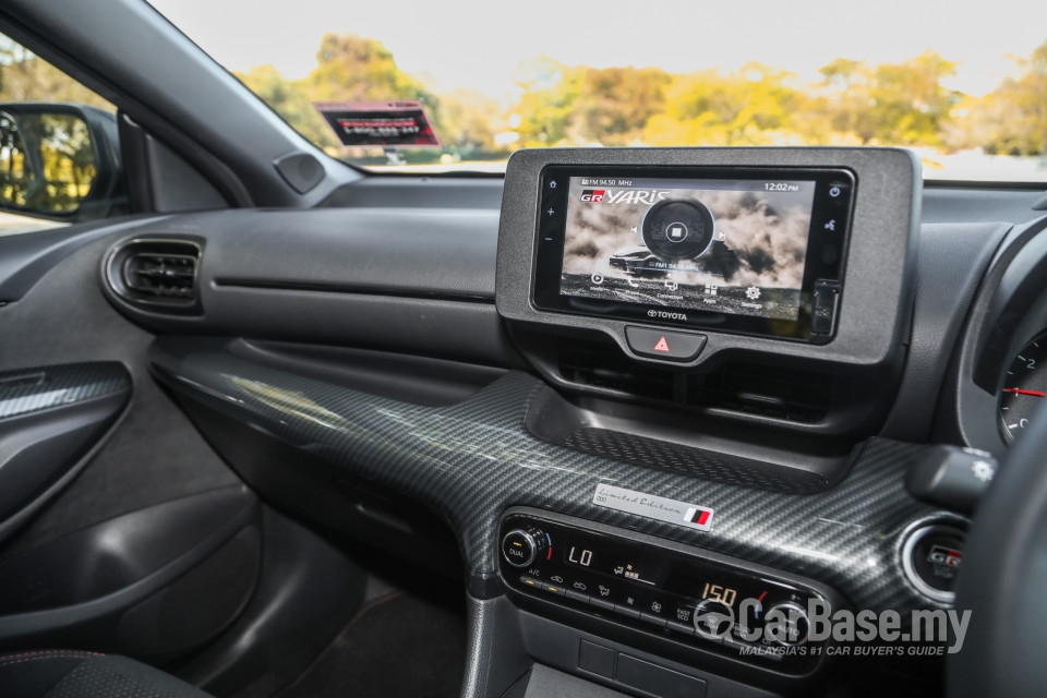Toyota GR Yaris GXPA16 (2020) Interior