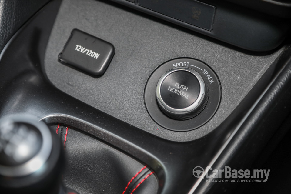 Toyota GR Yaris GXPA16 (2020) Interior