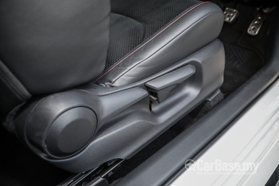 Toyota GR Yaris GXPA16 (2020) Interior