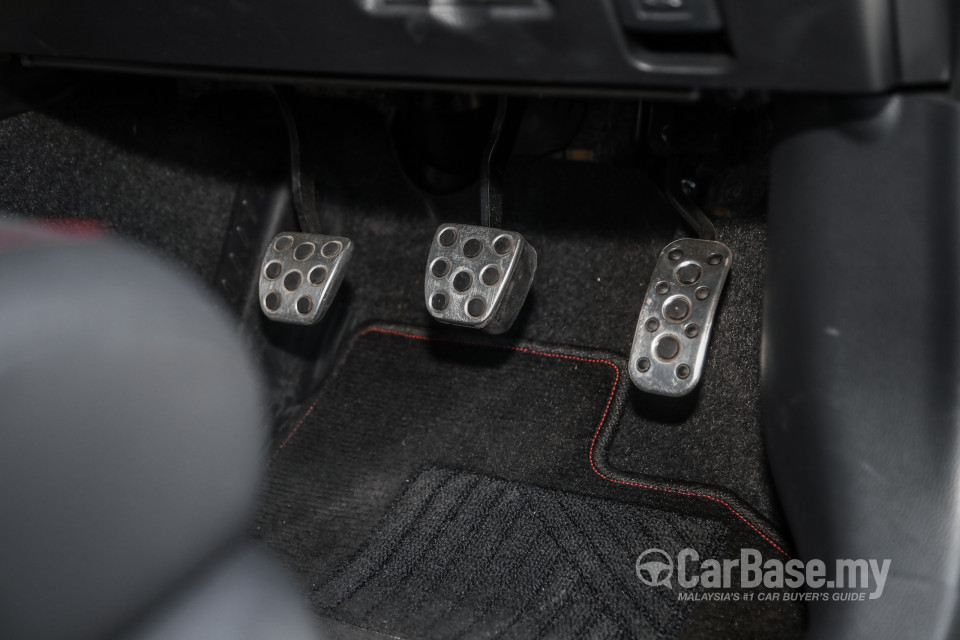 Toyota GR Yaris GXPA16 (2020) Interior