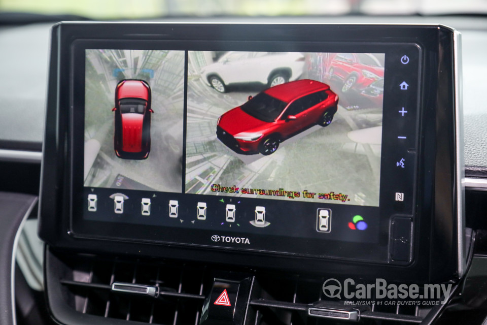 Toyota Corolla Cross XG10 (2021) Interior
