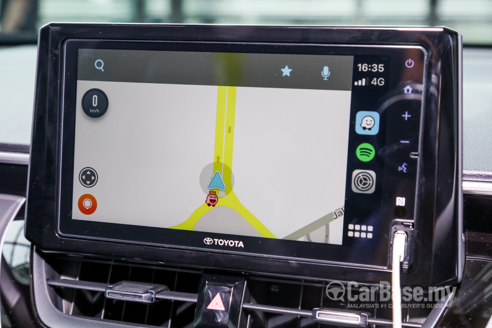 Toyota Corolla Cross XG10 (2021) Interior
