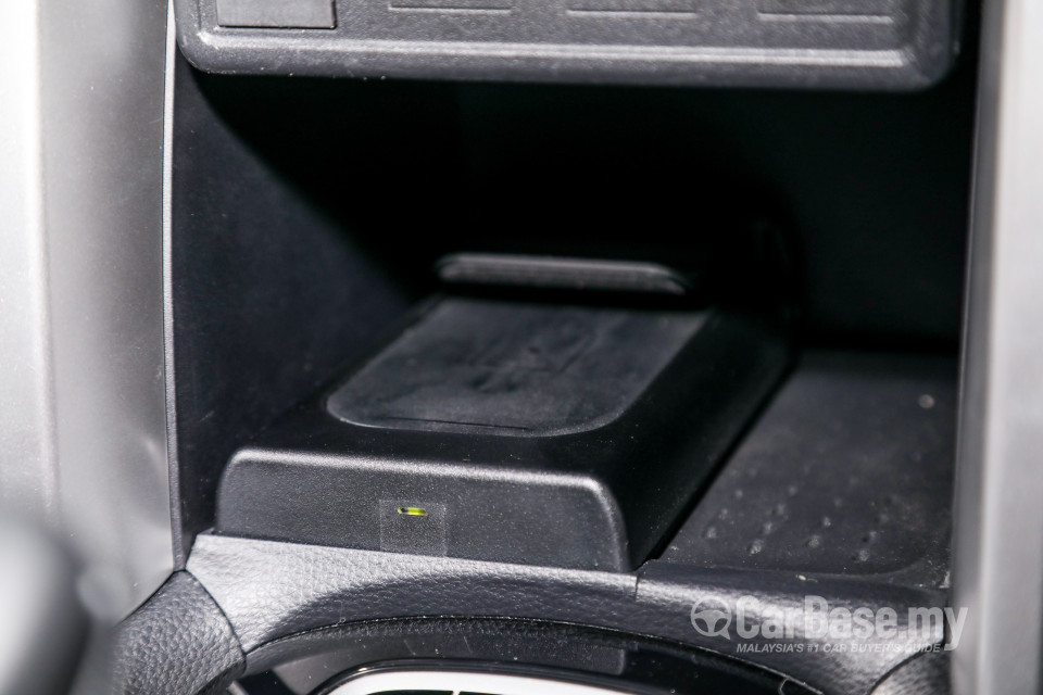 Toyota Corolla Cross XG10 (2021) Interior