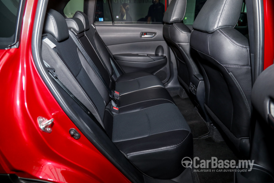 Toyota Corolla Cross XG10 (2021) Interior