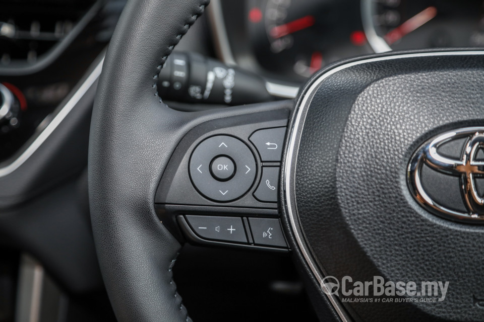 Toyota Corolla Cross XG10 (2021) Interior