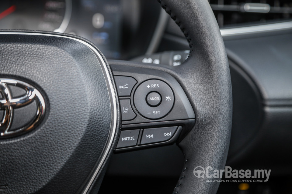 Toyota Corolla Cross XG10 (2021) Interior