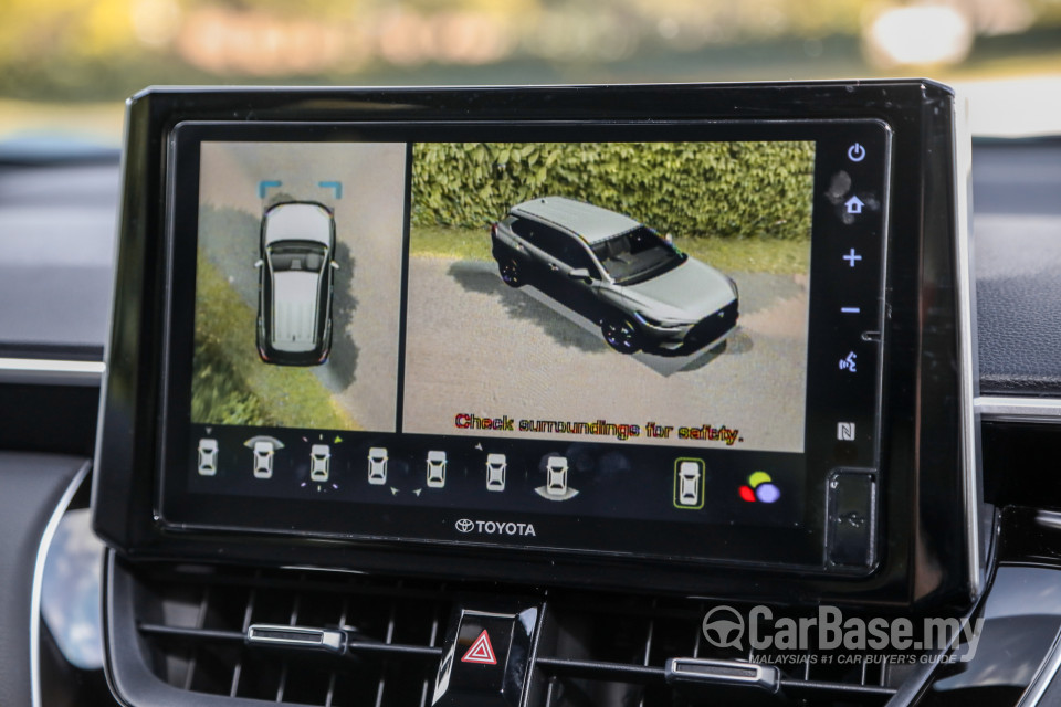 Toyota Corolla Cross XG10 (2021) Interior