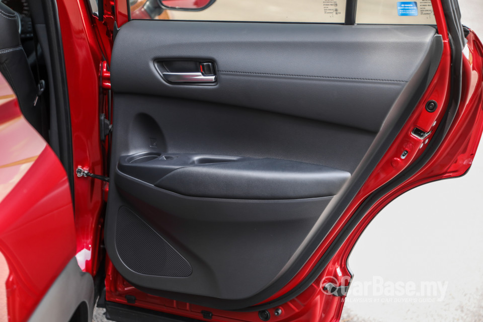 Toyota Corolla Cross XG10 (2021) Interior